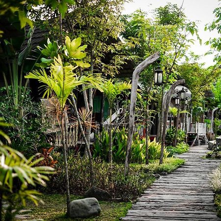 La Luna Resort Yogyakarta Sleman  Exterior photo