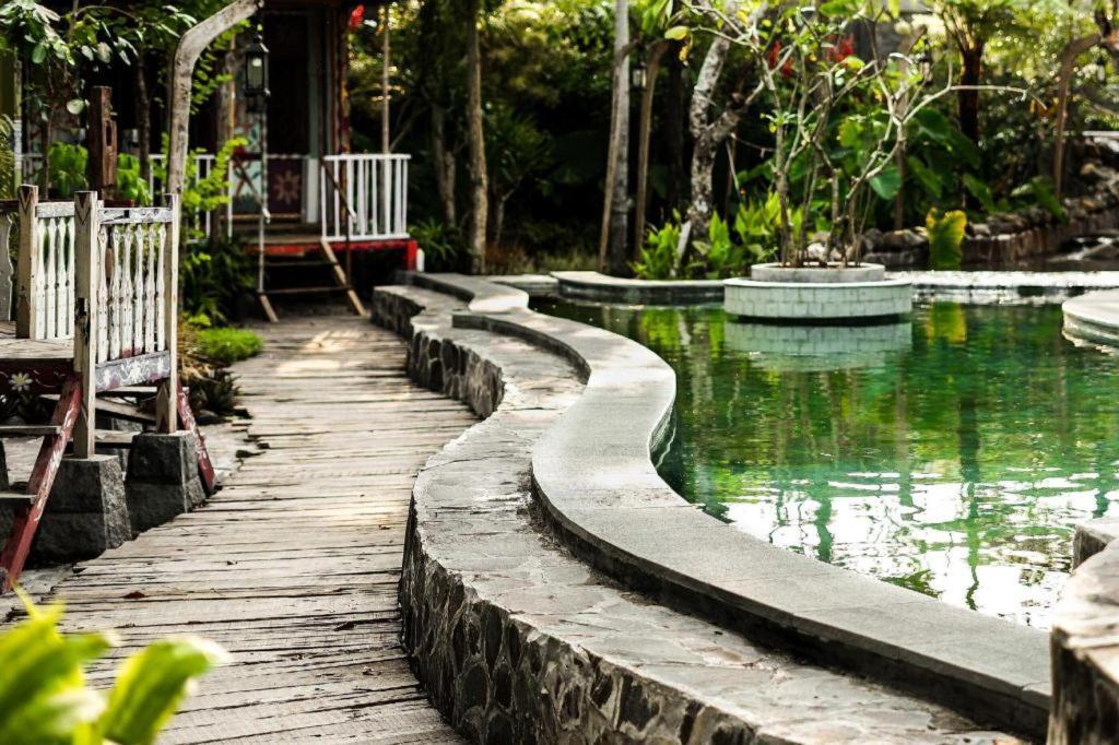 La Luna Resort Yogyakarta Sleman  Exterior photo